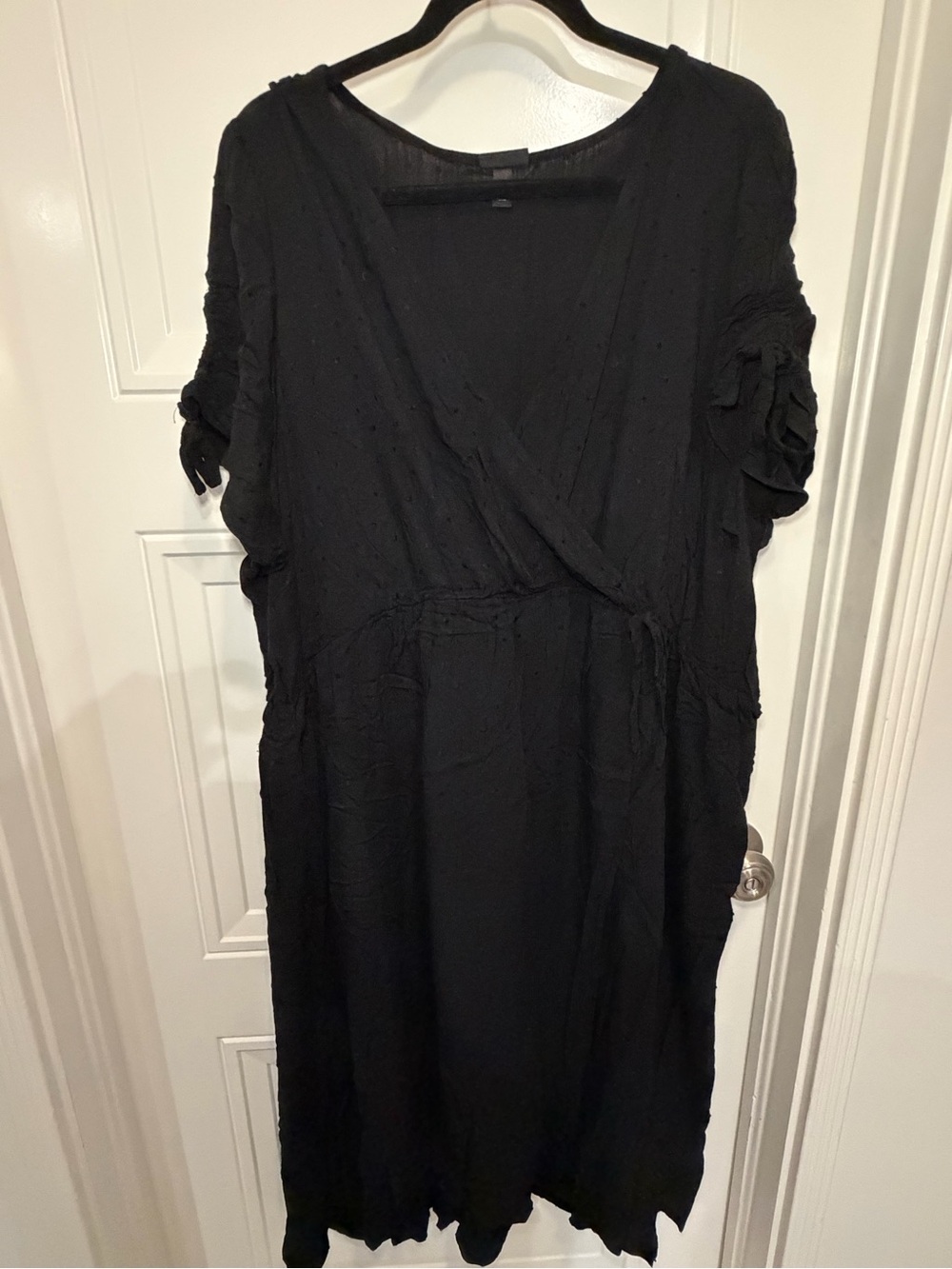 Torrid Black Swiss Dot Wrap Midi Dress Ruched Tie Sleeves Plus Size 4